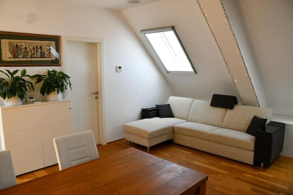 Stairway To Ljubljana Apartment Экстерьер фото